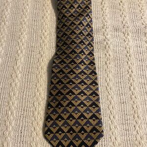 Elegant Blue and Gold Geometric Tie
